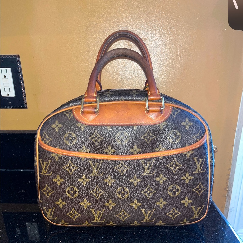 Louis Vuitton LV Monogram Deauville